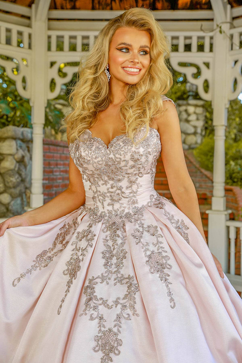 Quinceañera Dresses