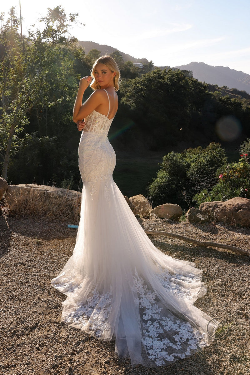 mermaid wedding dress no sleeves sweetheart neckline strapless mermaid wedding dress Lace Appliqu Sweetheart Mermaid Wedding Gown with Tulle Train