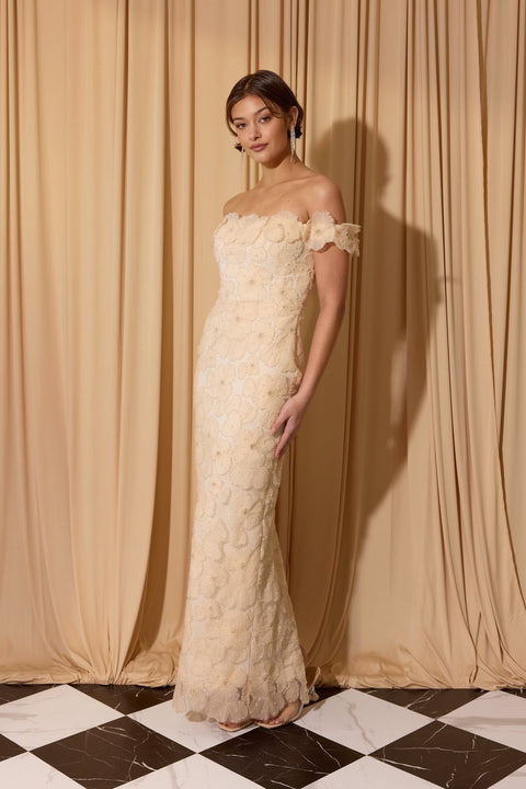 Eureka EK205 3d floral fitted off shoulder gown — 0003852