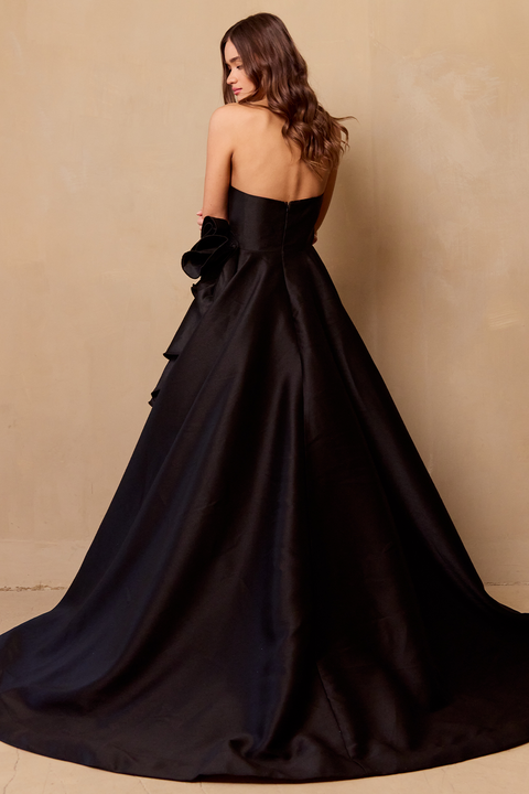 Amelia Couture SU085 Timeless Strapless A-Line Gown