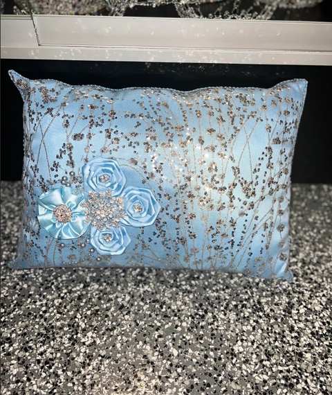 Blue Bahama Quinceañera Bouquet Package