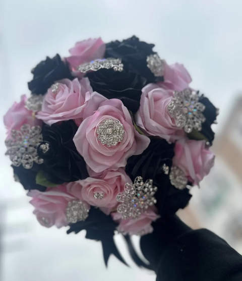 Quinceañera Bouquet in Black and Pink
