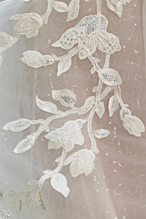 Ladivine WL070 Strapless Appliqué Bridal Gown with Timeless Elegance