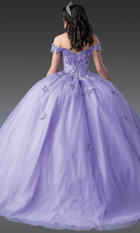 Dancing Queen 1917 - Plunging Sweetheart Appliqued Ballgown