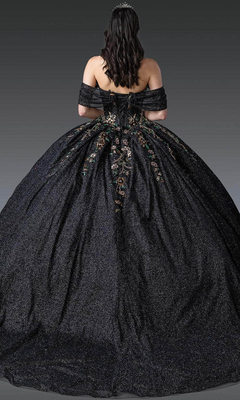 Dancing Queen 1939 - Off-Shoulder Glitter Quince Gown