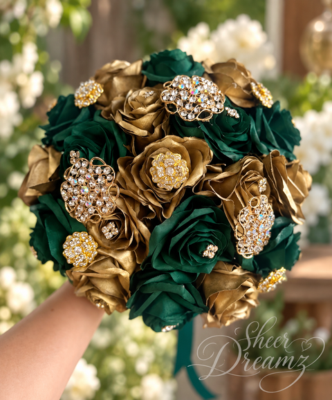 Emerald Green and Gold quinceañera bouquet, natural view 3, Sheer Dreamz