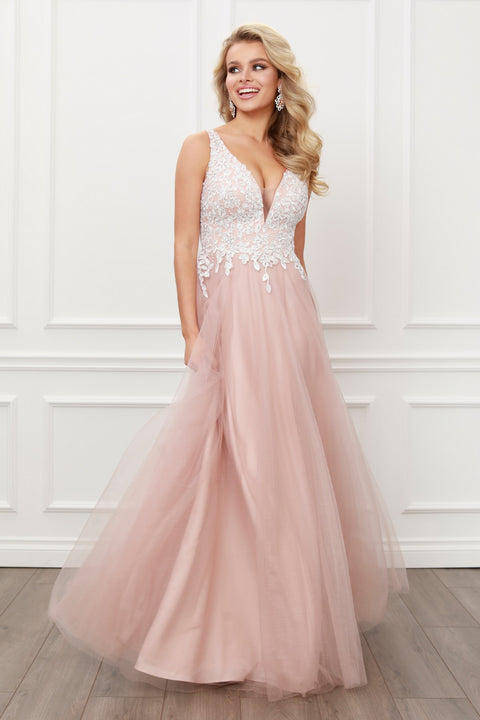 White V-neck Laced Embilished Top With A-line Organza Gown SD-G443 by Nox Anabel