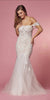 Vestido de novia estilo sirena con encaje y hombros descubiertos de Nox Anabel JS924