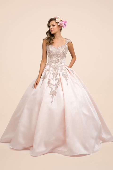 BLUSH PINK QUINCEANERA DRESS