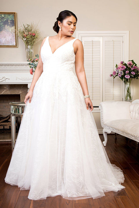 Ivory Elizabeth K GL1902's Bridal Gown with Embroidered Lace Detailing – alternate view 3